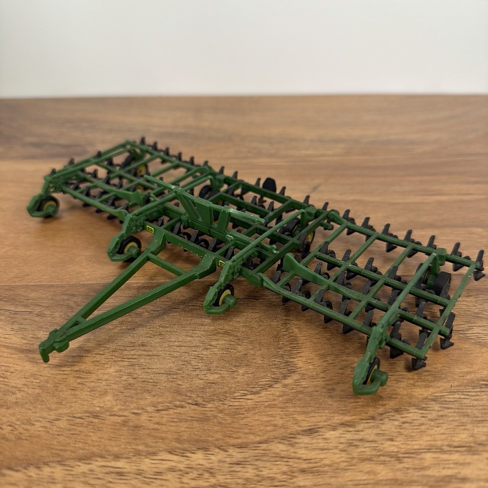 ERTL John Deere 2200 Field Cultivator Chisel Plow, 1/64 Scale Farm Tractor Toy